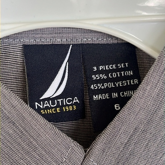 Brand New Nautica 2-Piece Argyle Sweater Vest & Gray Collared Button Down Shirt - Picture 5 of 13